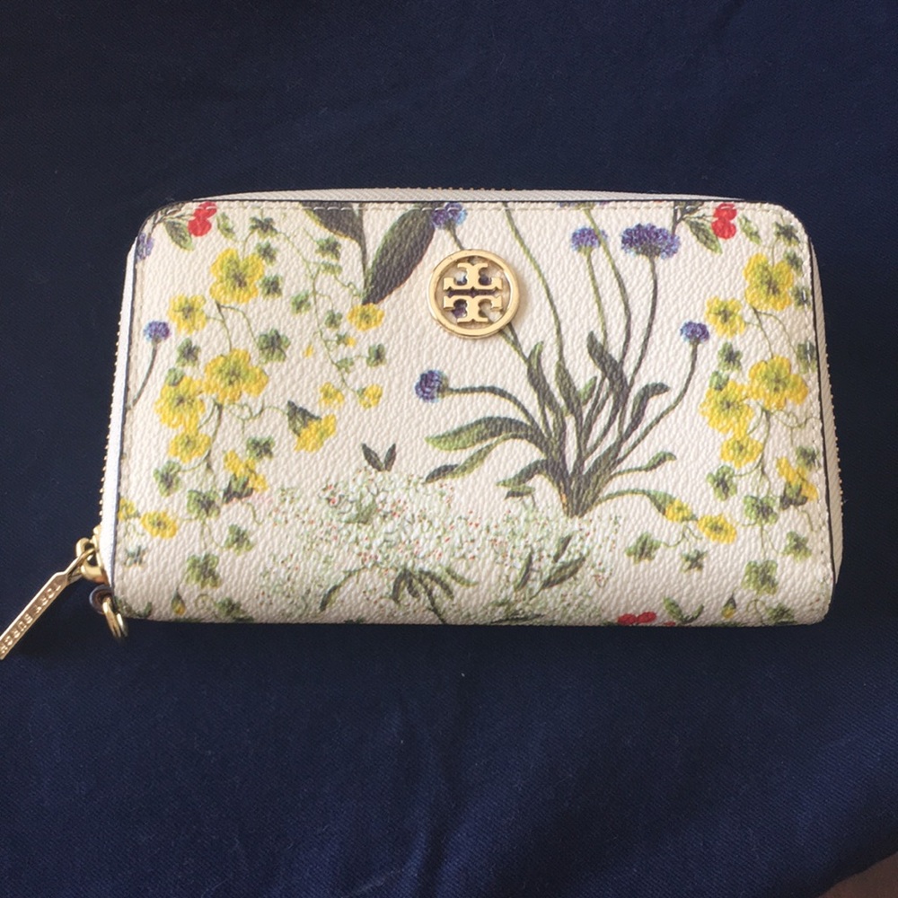 Tory Burch Botanical Gardens Wristlet/Wallet